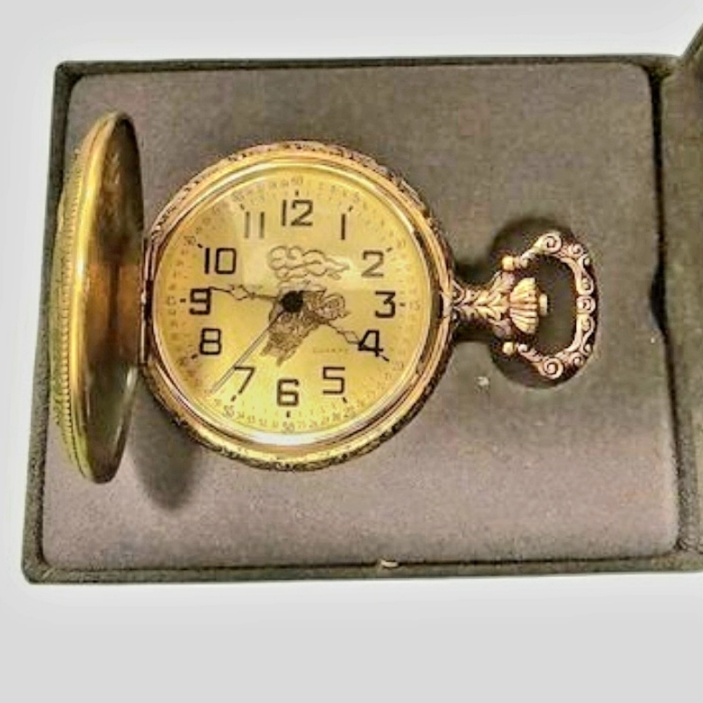 Vintage New In Box Majesti Old Train Theme Golden pocket watch